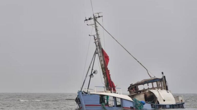 OSRS Sailing Money-Making Guide — Trawling, Salvage and Combat